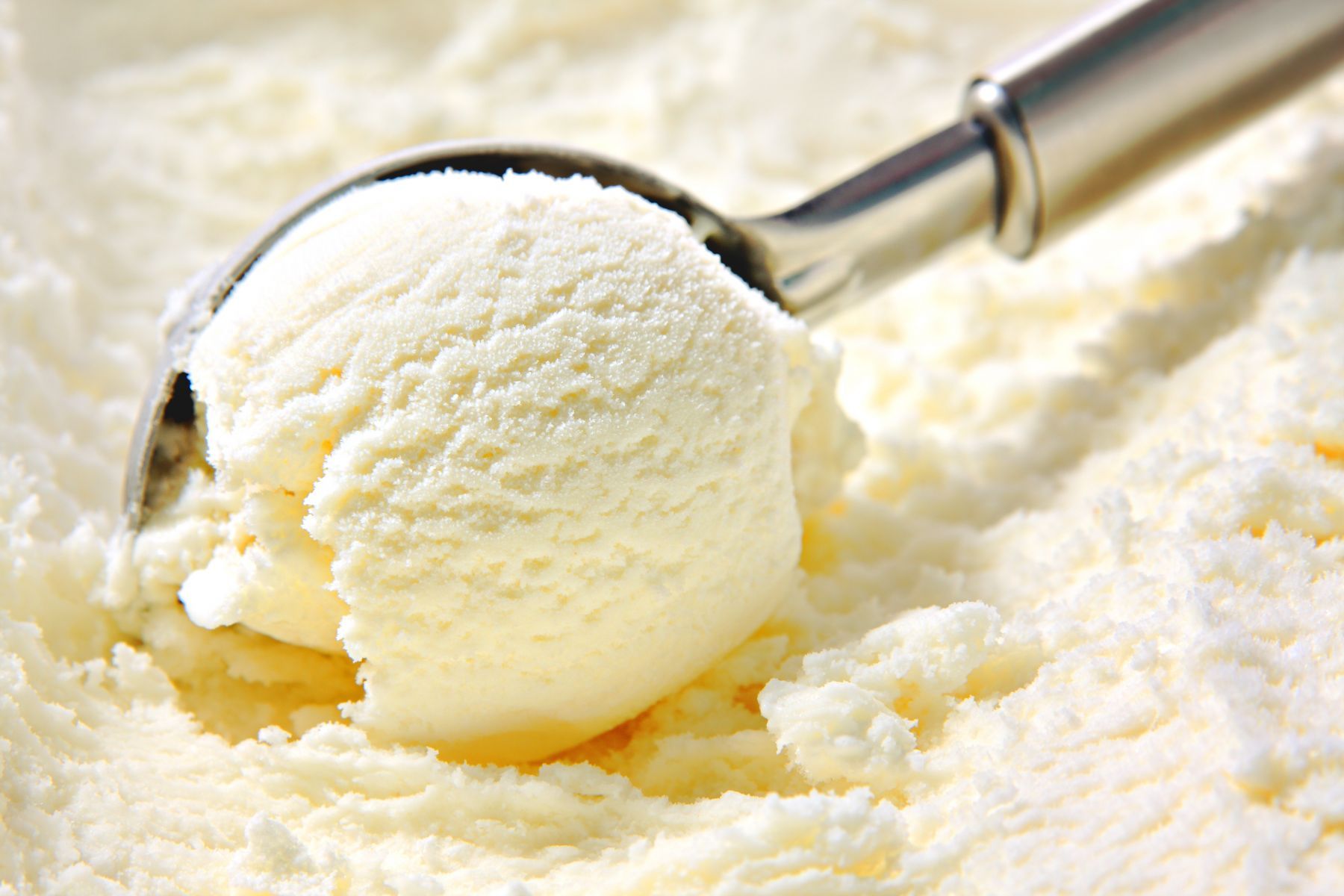 好想来一支！日本发明《让冰淇淋变软的汤匙》挖得动冰还能变成冰淇淋！ - itotii