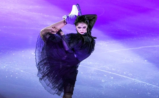 itotii正妹：冰上也有「星期三」！俄罗斯花滑选手《Kamila Valieva》重现经典「僵尸舞」！